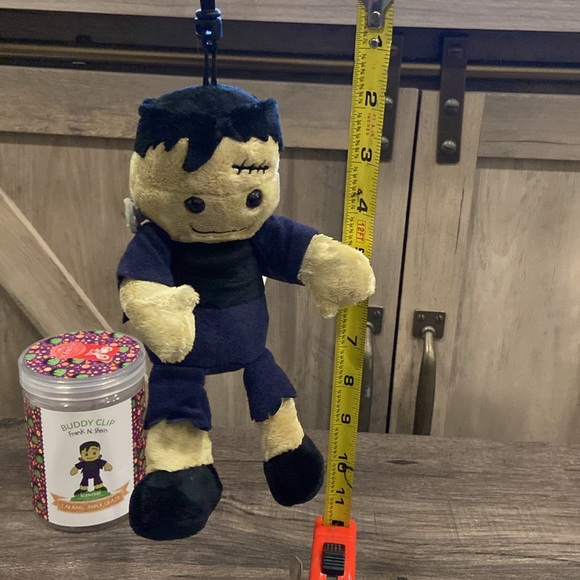 Scentsy Frankenstein Caramel Apple Halloween Buddy Clip Keychain NIB - Picture 10 of 10